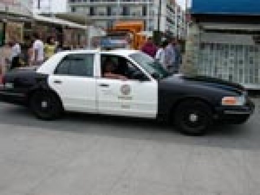 LAPD Cheif Bratton wants more federal stimulus funding to hire police here and in other US cities