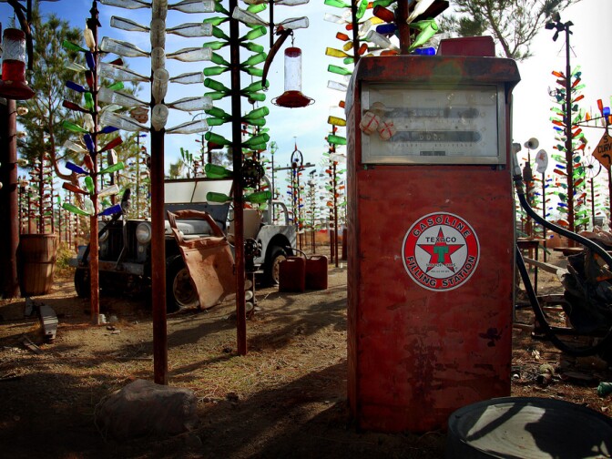 There's ore than bottles at Bottle Tree Ranch. 