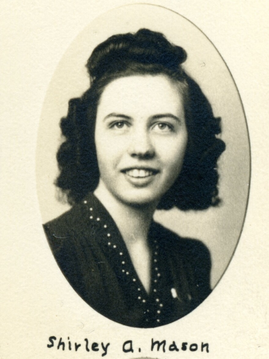 <p><em></em>Shirley Mason was the psychiatric patient whose life was portrayed in the 1973 book <em>Sybil.</em> The book and subsequent film caused an enormous spike in reported cases of multiple personality disorder. Mason later admitted she had faked her multiple personalities.</p>