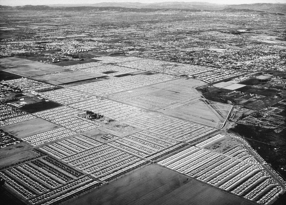 An aerial view of Lakewood, Calif. from the mid-1950s.