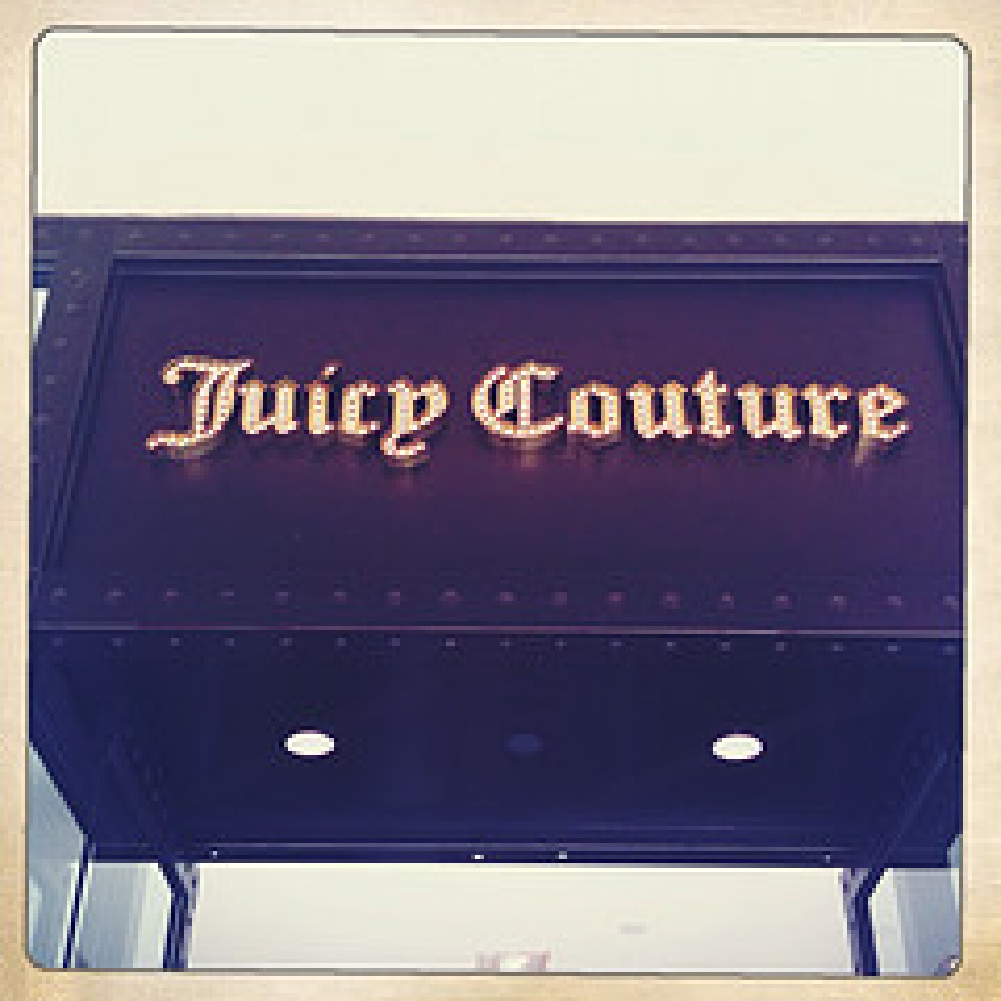 juicycouture-thumb-240x240-493875.jpg
