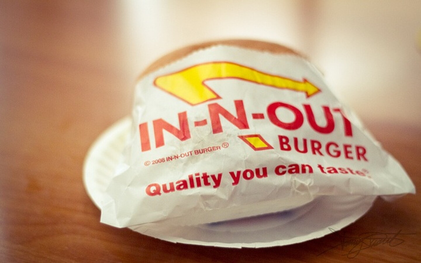 in-n-out-burger-wrapper.jpg