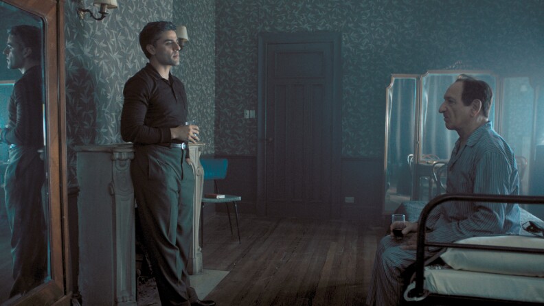 Oscar Isaac (left) stars as Peter Malkin and Ben Kingsley stars as Adolf Eichmann in OPERATION FINALE, written by Matthew Orton and directed by Chris Weitz, a Metro Goldwyn Mayer Pictures film.
Credit: Metro Goldwyn Mayer Pictures © 2018 Metro-Goldwyn-Mayer Pictures Inc.  All Rights Reserved.