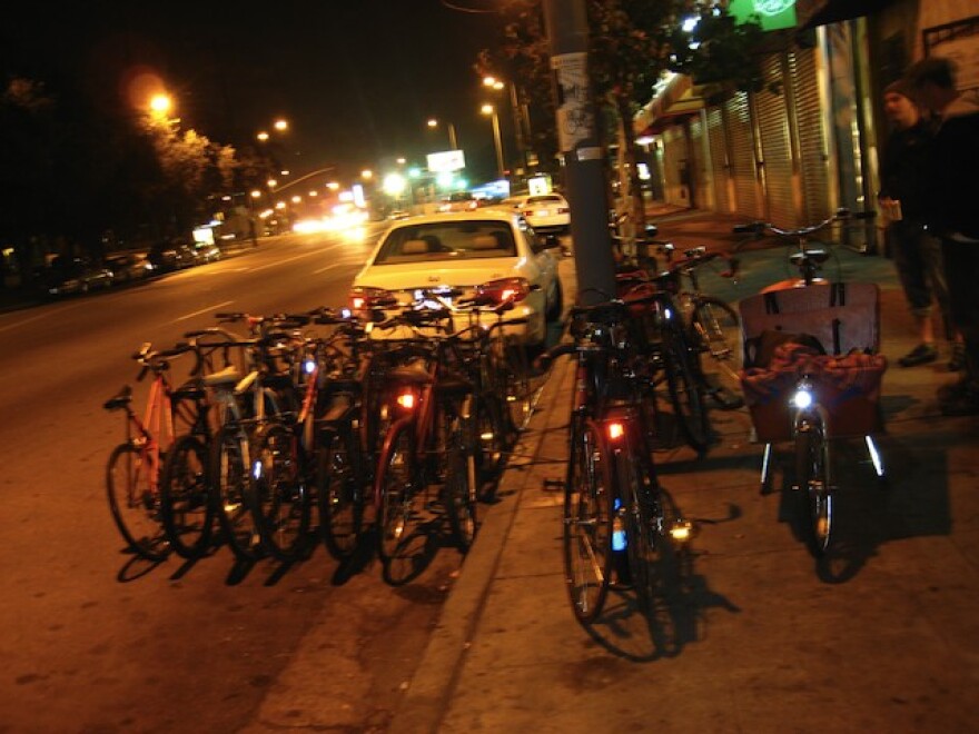 bike-corral-highland-park.jpg