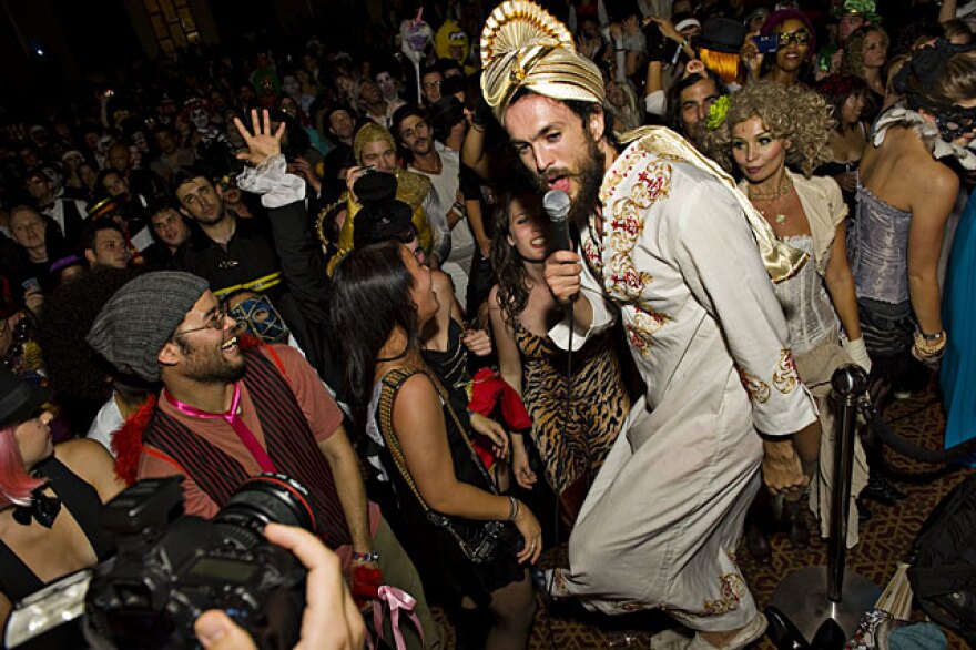 Edward Sharpe & The Magnetic Zeros