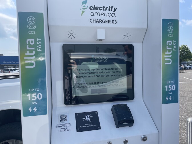 A common sight for electric vehicle drivers: This station is not operating at full speed.