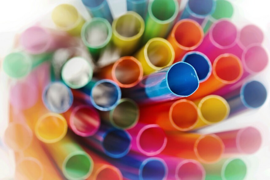PlasticStraw.jpg