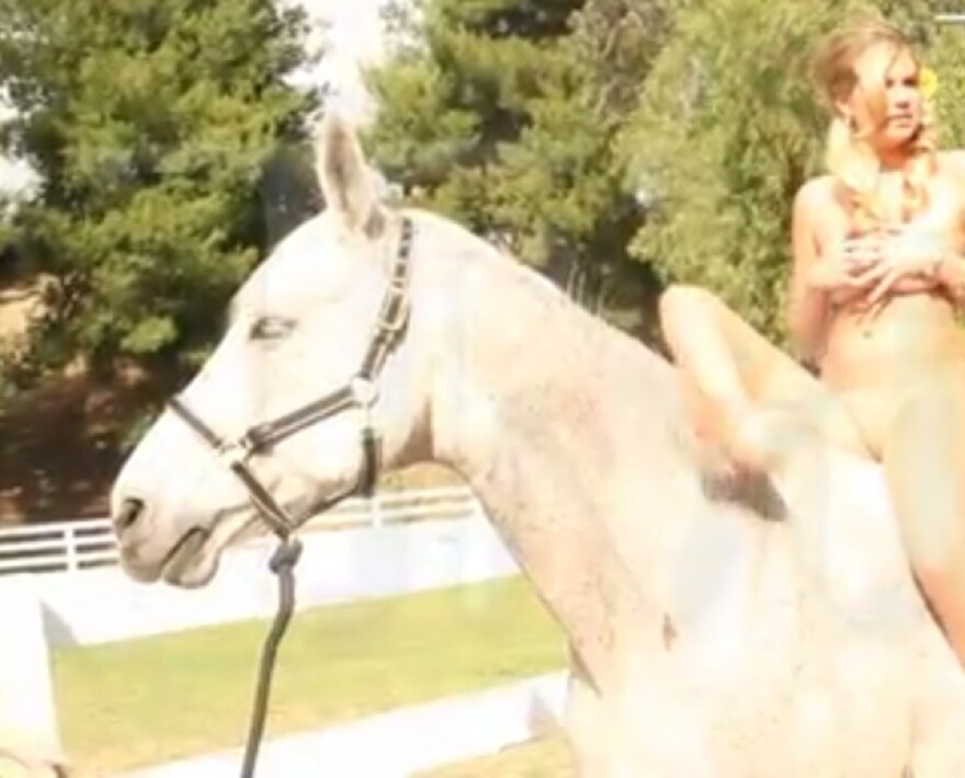 kate-upton-topless.jpg