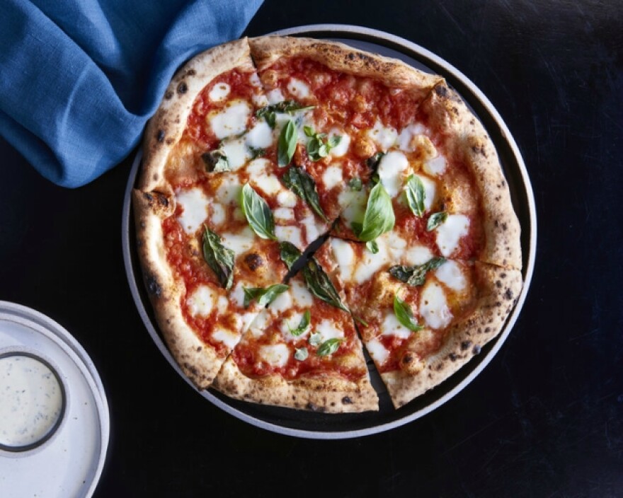 Pizzana_MargheritaPizza_MainAsset.jpg