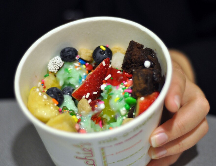 menchies-frozen-yogurt-cup.jpg