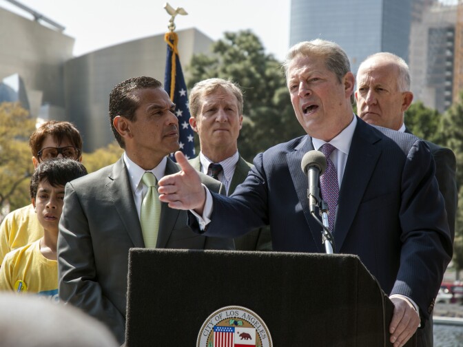 Former Vice President Al Gore congratulated Los Angeles on its initiative to rid itself of reliance on coal as a power source during a press conference outside the Los Angeles Department of Water and Power's John Ferraro Building, March 22. The decision by Mayor Antonio Villaraigosa to eliminate Los Angeles' reliance on coal by 2025 grew out of an initiative by the Sierra Club, an environmental organization.