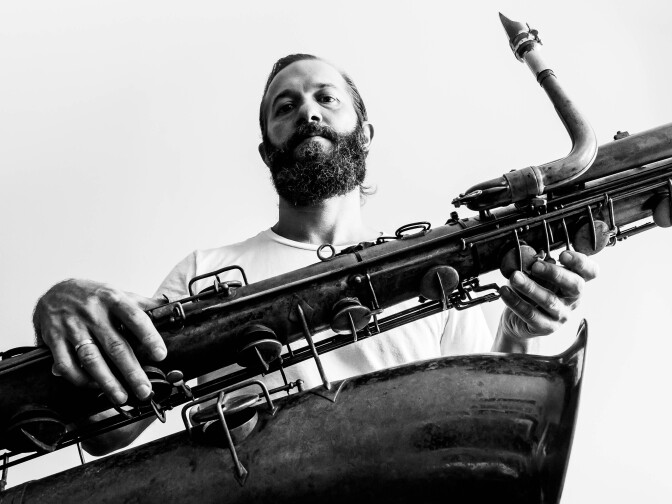 Colin Stetson uses a variety of special techniques when performing his bass saxophone compositions.