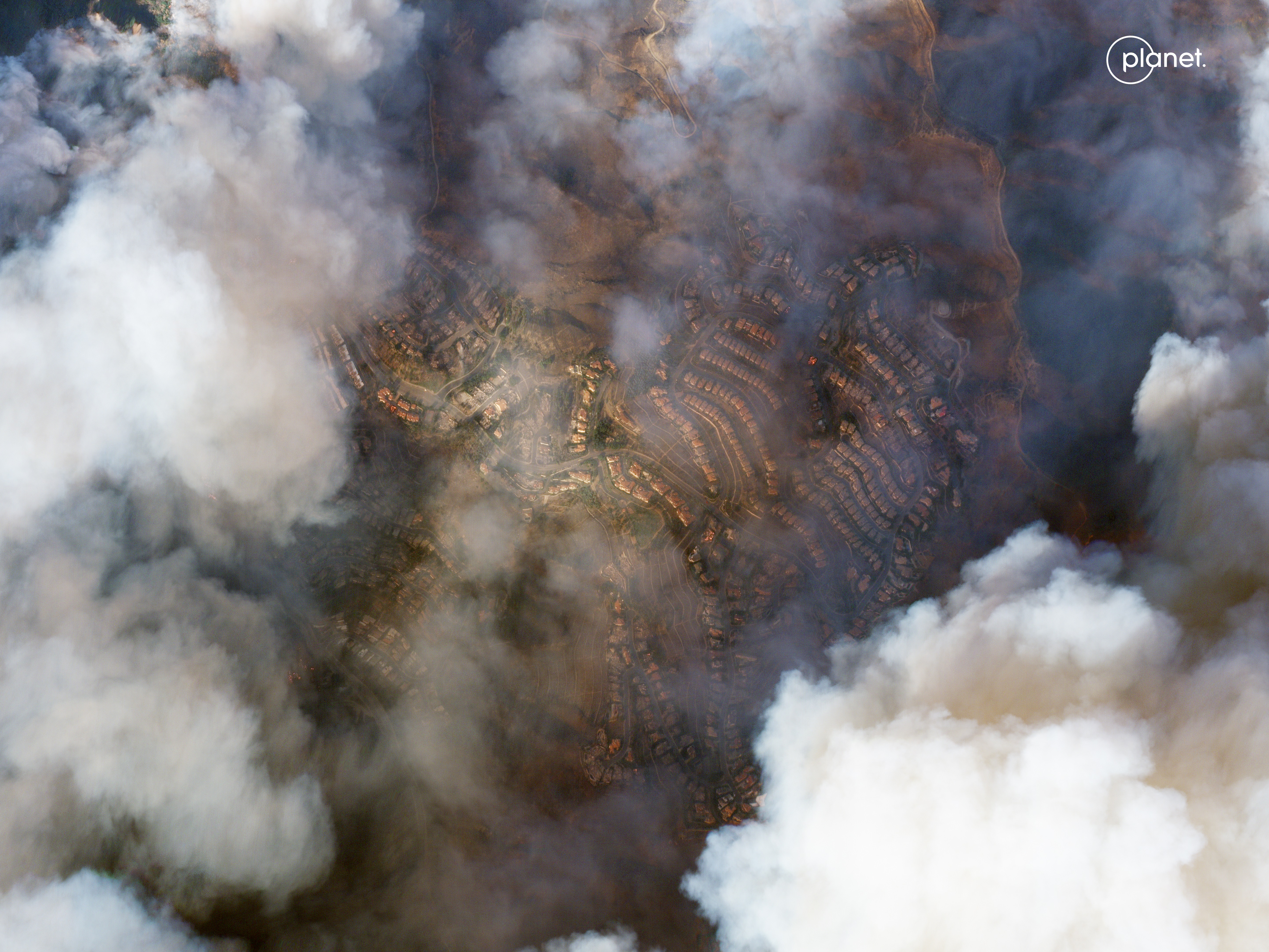detail-1-palisades-fire-los-angeles-county-california-usa-20250108-222134-ssc10-rgb-flat-50cm-5760px-logo-geo.jpg