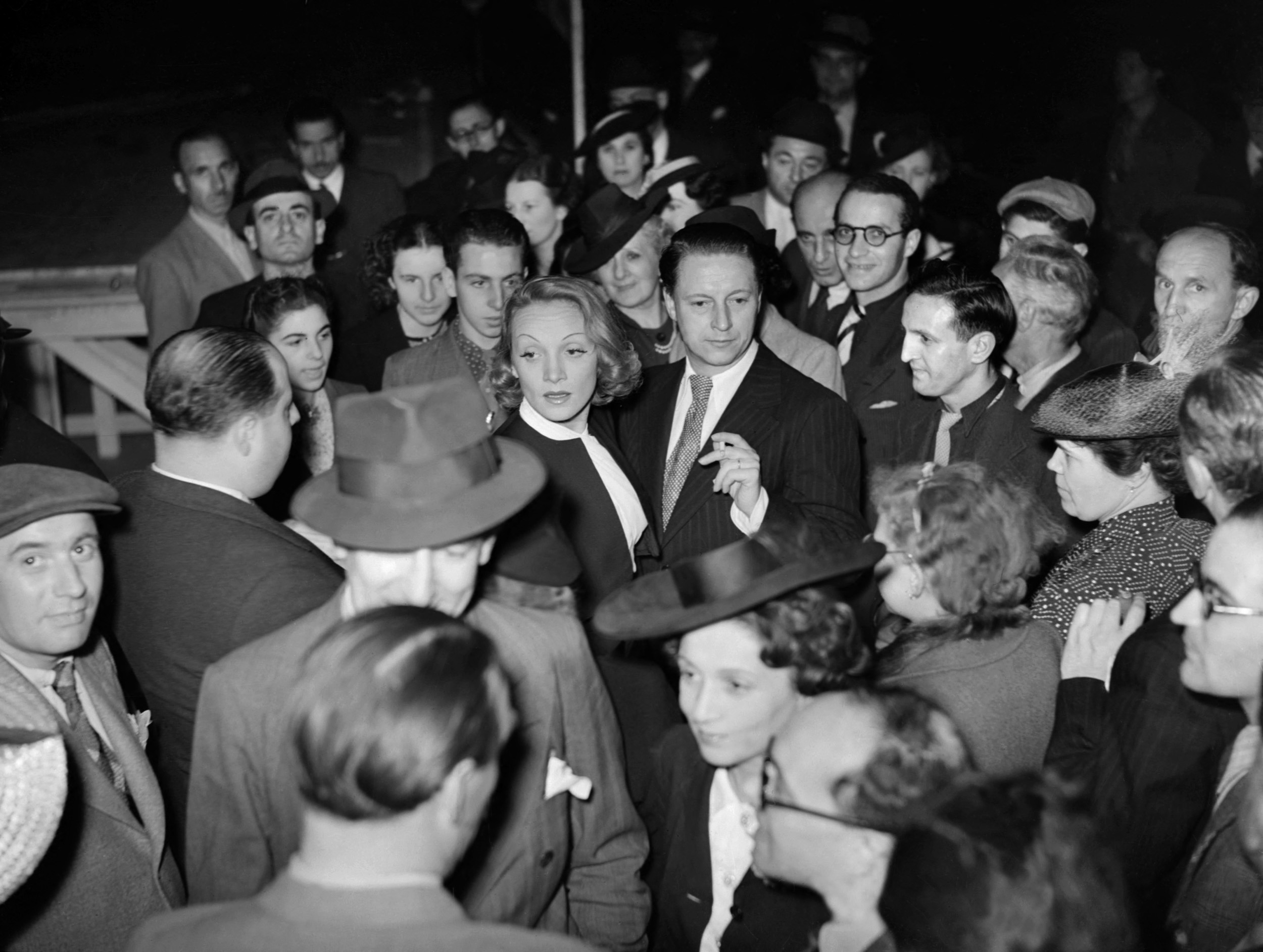 laist.com - Fiona Ng - Dietrich, Valentino, Astaire ... Who knew LA is in the business of old Hollywood artifacts?